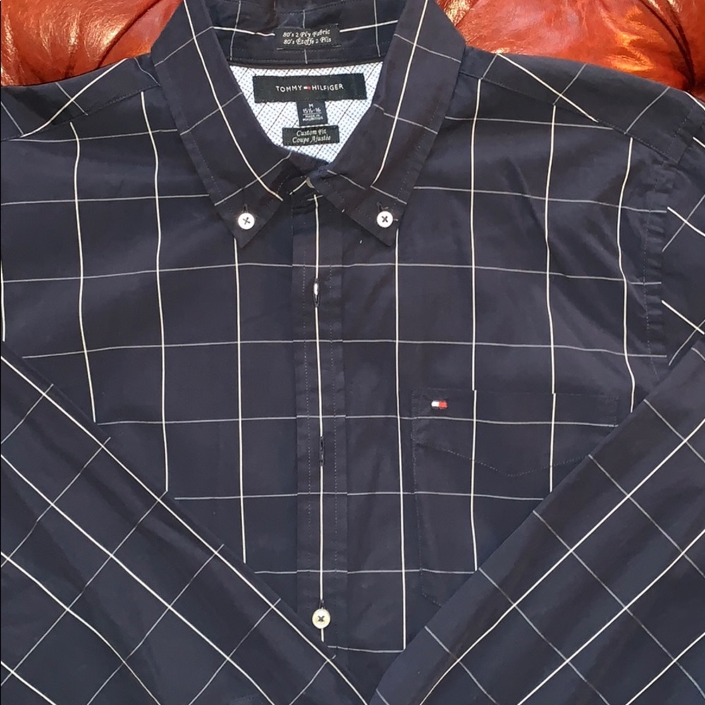🔥TOMMY HILFIGER BUTTON DOWN SHIRT🔥